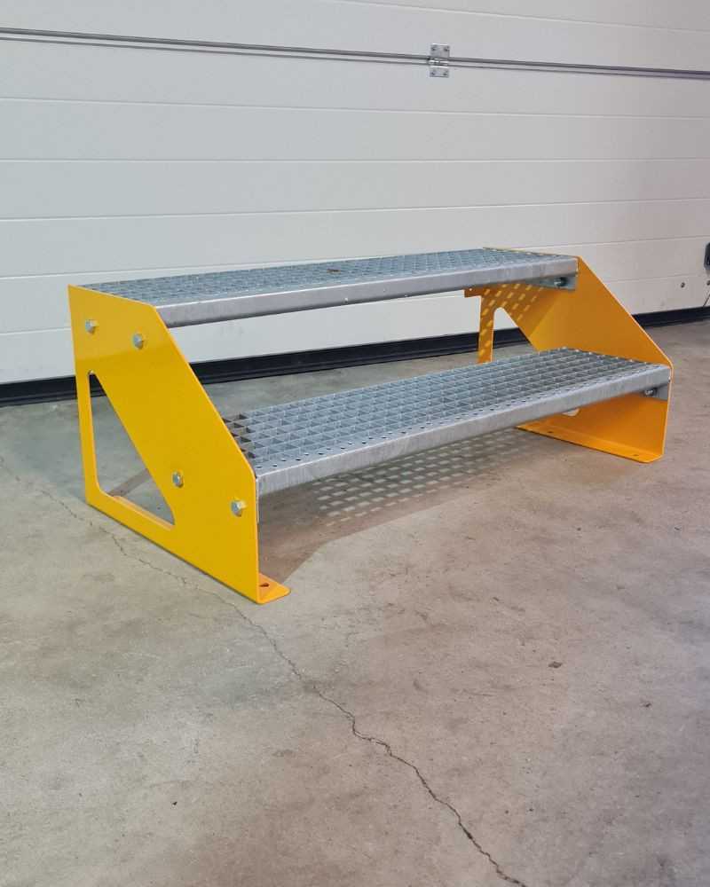 escalier industriel 2 marches autoporté - différents coloris